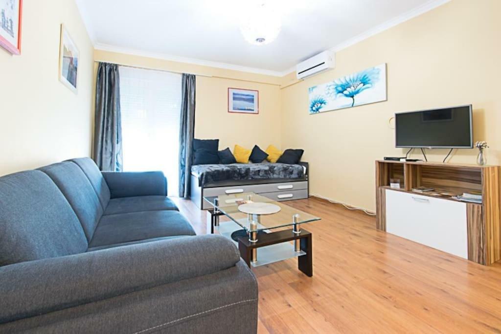 Appartamento Viva Riva Zara Esterno foto