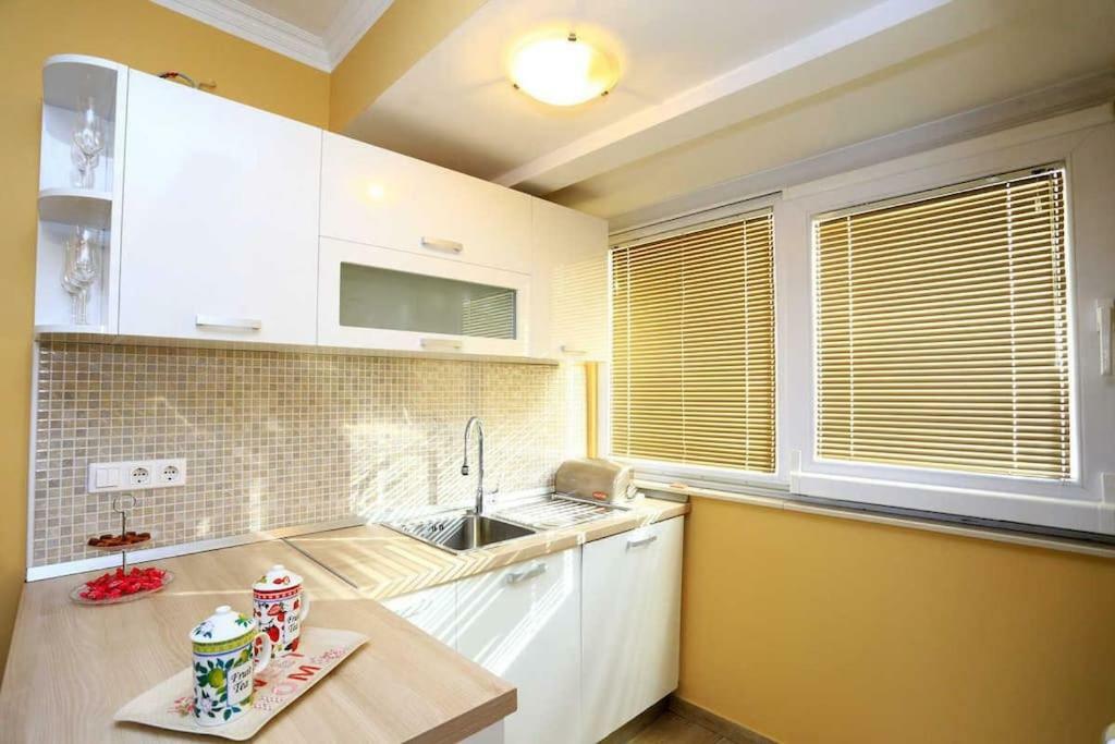 Appartamento Viva Riva Zara Esterno foto
